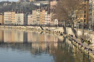 Recherche de fuite en copropriété à Lyon : guide complet pour une intervention rapide et efficace